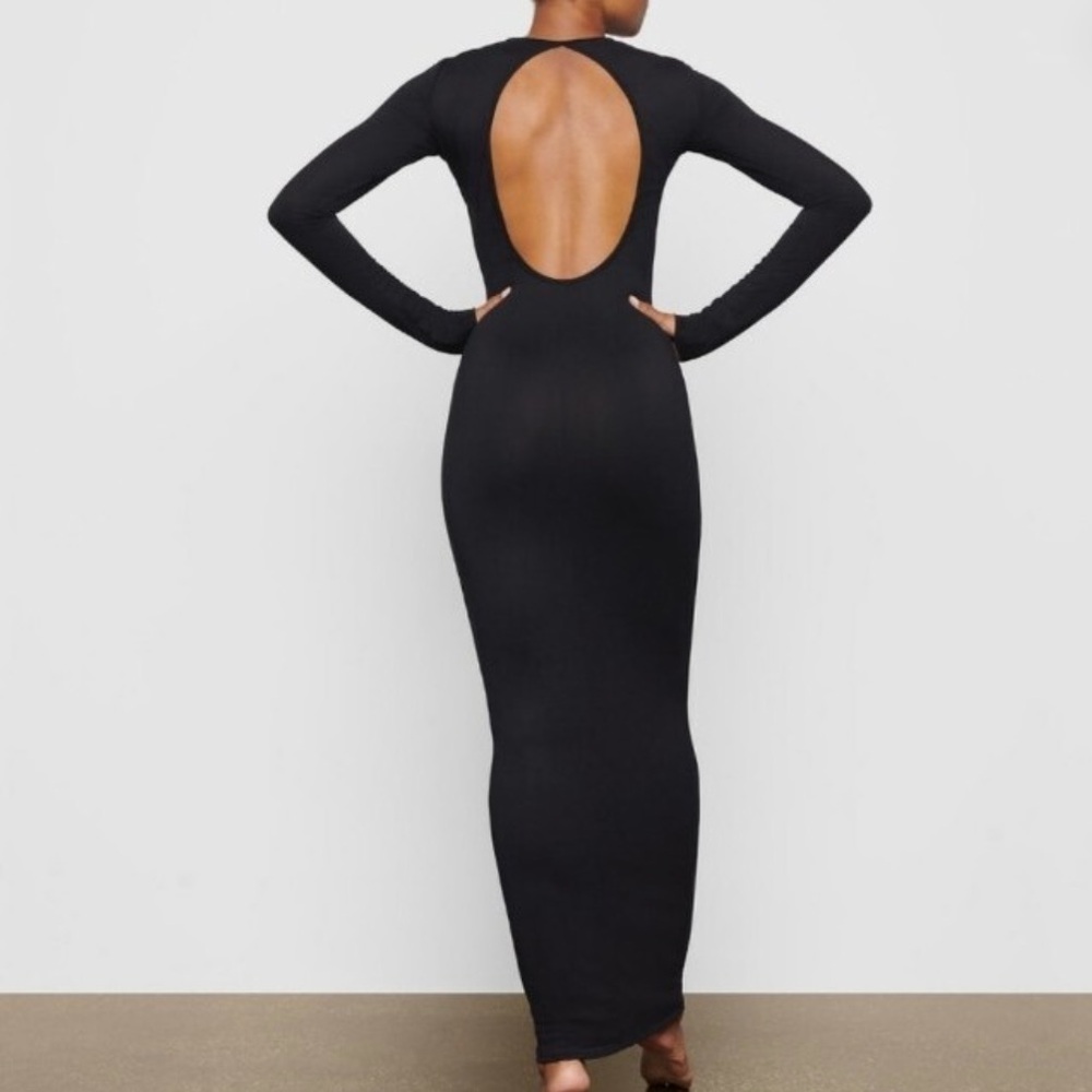 SKIMS | Fits Everybody Long Sleeve Crewneck Open Back Dress
